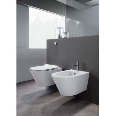 Juodas matinis WC KUBE X 55x36 Swirlflush® Dualglaze® su Soft Close dangčiu, GSI 2